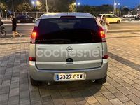 Usado Opel Meriva Enjoy 100 CV (73 kW) 2004 Gris / plata Monovolumen