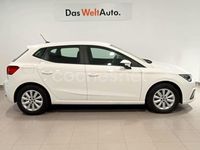 Usado Seat Ibiza Style Plus 110 CV (80 kW) 2022 Blanco Berlina
