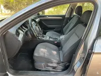 Usado VW Passat Business 150 CV (110 kW) 2021 Gris / plata Berlina
