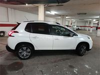 Usado Peugeot 2008 Signature Sky 100 CV (73 kW) 2019 Blanco SUV
