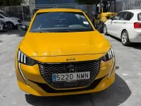Usado Peugeot 208 GT 102 CV (75 kW) 2021 Amarillo Utilitario