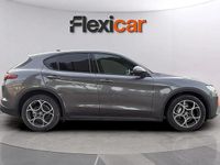 Usado Alfa Romeo Stelvio Sprint 160 CV (117 kW) 2022 Gris SUV
