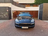 Usado Porsche Cayenne Platinum Edition 245 CV (180 kW) 2013 Negro SUV