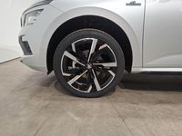 Usado Skoda Kamiq Monte Carlo 115 CV (84 kW) 2026 Plata brilliant metalizado SUV