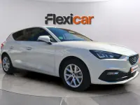 Usado Seat Leon Style 116 CV (85 kW) 2024 Blanco Berlina