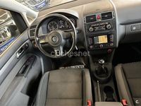 Usado VW Touran Advance 105 CV (77 kW) 2011 Marrón Monovolumen