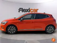 Usado Renault Clio Techno 140 CV (102 kW) 2023 Naranja Utilitario