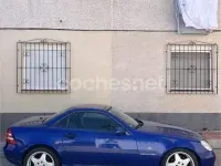 Usado Mercedes SLK230 193 CV (141 kW) 1999 Azul Descapotable