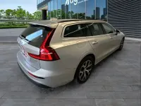 Usado Volvo V60 Core 197 CV (144 kW) 2023 Gris Familiar