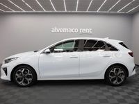 Usado Kia Ceed 136 CV (100 kW) 2021 Blanco Utilitario