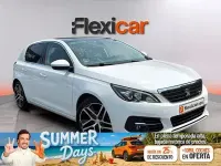 Usado Peugeot 308 Allure 130 CV (95 kW) 2018 Blanco Berlina