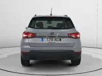 Usado Seat Arona Style 110 CV (80 kW) 2024 Gris SUV