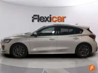 Usado Ford Focus ST-Line 155 CV (114 kW) 2024 Gris Berlina
