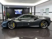 Usado Ferrari F8 721 CV (530 kW) 2021 Gris Coupe