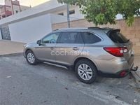 Usado Subaru Outback 150 CV (110 kW) 2017 Beige Familiar