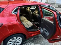 Usado Renault Clio V LIMITED 90 CV (66 kW) 2021 Rojo Berlina