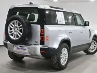 Usado Land Rover Defender SE 249 CV (183 kW) 2021 Plateado SUV