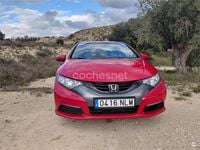 Usado Honda Civic Comfort 120 CV (88 kW) 2013 Rojo Berlina