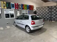 Usado VW Polo Conceptline 65 CV (47 kW) 2003 Gris / plata Berlina