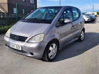 Usado Mercedes A170 Elegance 90 CV (66 kW) 2000 Beige Monovolumen