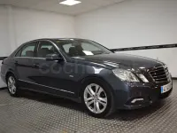 Usado Mercedes E220 Avantgarde 170 CV (125 kW) 2010 Gris / plata Berlina