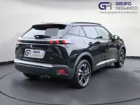 Usado Peugeot 2008 GT 130 CV (95 kW) 2021 Negro SUV