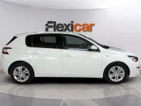 Usado Peugeot 308 Active 99 CV (72 kW) 2017 Blanco Berlina