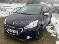 Usado Peugeot 208 Access 82 CV (60 kW) 2015 Azul Utilitario