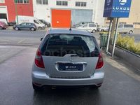 Usado Mercedes A180 Avantgarde 109 CV (80 kW) 2011 Gris / plata Monovolumen