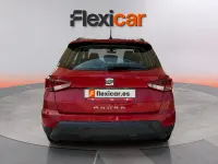 Usado Seat Arona Ecomotive 116 CV (85 kW) 2018 Rojo SUV