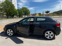 Usado Audi A3 Ambition 105 CV (77 kW) 2005 Negro Utilitario