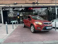 Usado Ford Kuga Trend 136 CV (100 kW) 2009 Granate SUV