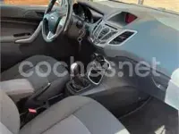 Usado Ford Fiesta 90 CV (66 kW) 2011 Blanco Berlina