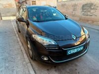 Usado Renault Mégane Dynamique 130 CV (95 kW) 2012 Marrón Berlina