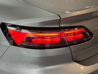 Usado VW Arteon Elegance 150 CV (110 kW) 2021 Gris / plata Berlina