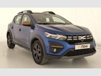 Usado Dacia Sandero Extreme 101 CV (74 kW) 2025 Azul Berlina