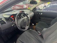 Usado Renault Mégane Coupé Authentique 136 CV (100 kW) 2004 Gris Coupe