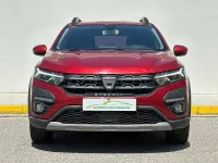 Usado Dacia Sandero Essentiel 91 CV (66 kW) 2021 Granate Berlina