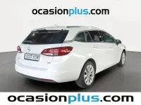 Usado Opel Astra Excellence 136 CV (100 kW) 2017 Blanco Familiar