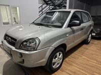 Usado Hyundai Tucson Comfort 142 HP (104 kW) 2008 Cinzento SUV