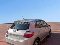 Usado Toyota Auris Active 126 CV (92 kW) 2011 Gris / plata Utilitario