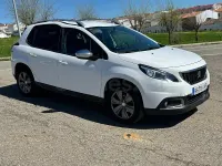 Usado Peugeot 2008 Style 100 CV (73 kW) 2018 Blanco SUV