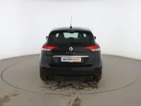 Usado Renault Scenic E-Tech Zen 140 CV (102 kW) 2018 Negro Monovolumen