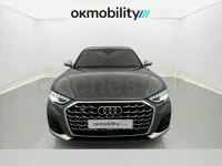 Usado Audi A8 571 CV (419 kW) 2022 Gris / plata Berlina