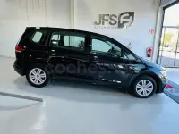 Usado VW Touran Business 116 CV (85 kW) 2020 Negro Monovolumen