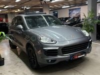 Usado Porsche Cayenne S E-Hybrid 416 CV (305 kW) 2017 Gris / plata SUV
