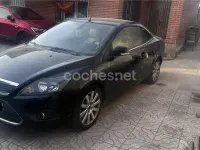 Usado Ford Focus Cabriolet Titanium 136 CV (100 kW) 2010 Negro Descapotable