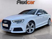 Usado Audi A3 Attraction 117 CV (86 kW) 2018 Blanco Berlina