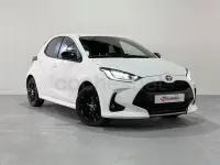 Usado Toyota Yaris Hybrid Style 116 CV (85 kW) 2021 Blanco Berlina