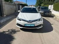 Usado Toyota Auris Hybrid Active 136 CV (100 kW) 2017 Blanco Familiar